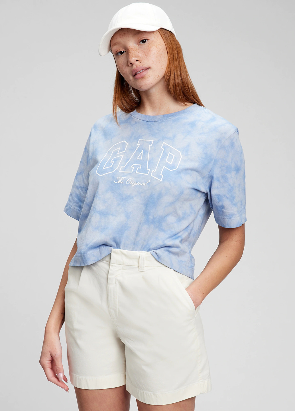 Светло-голубая летняя футболка Gap