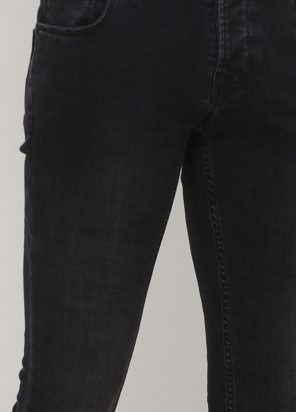 Черные демисезонные слим джинсы Solid