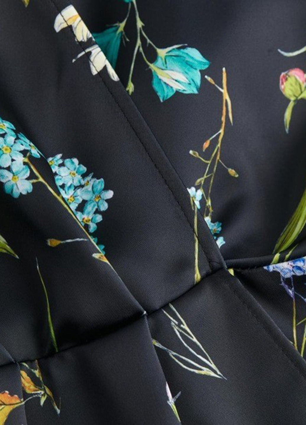 Чорна кежуал сукня на запах H&M з квітковим принтом