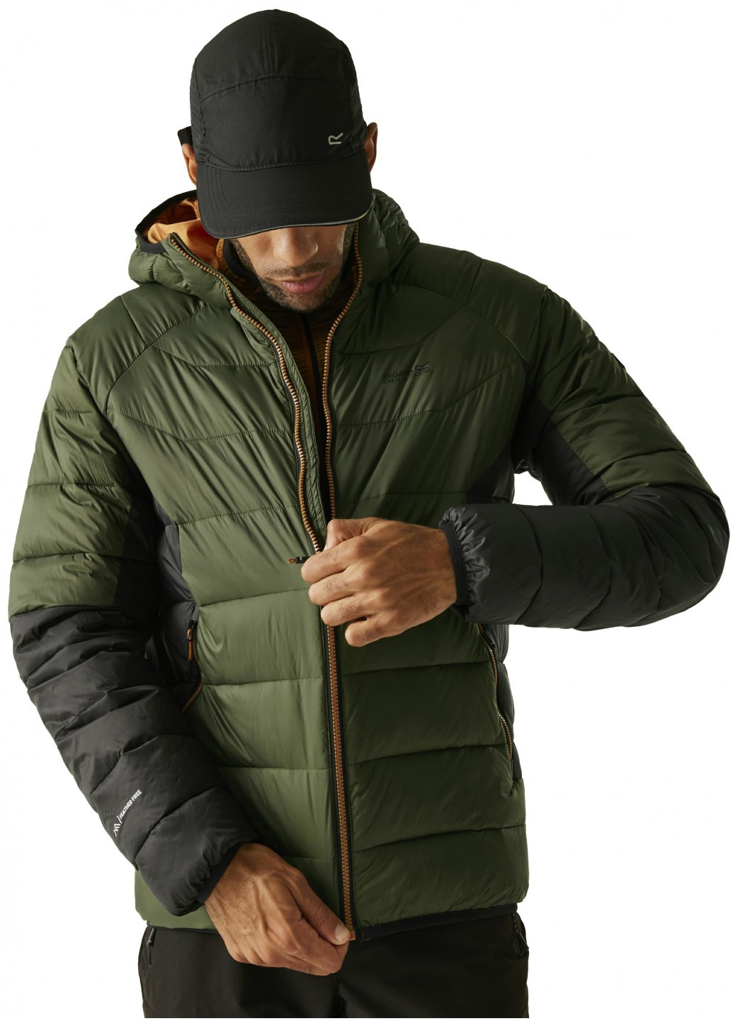 Оливкова (хакі) зимня куртка Regatta