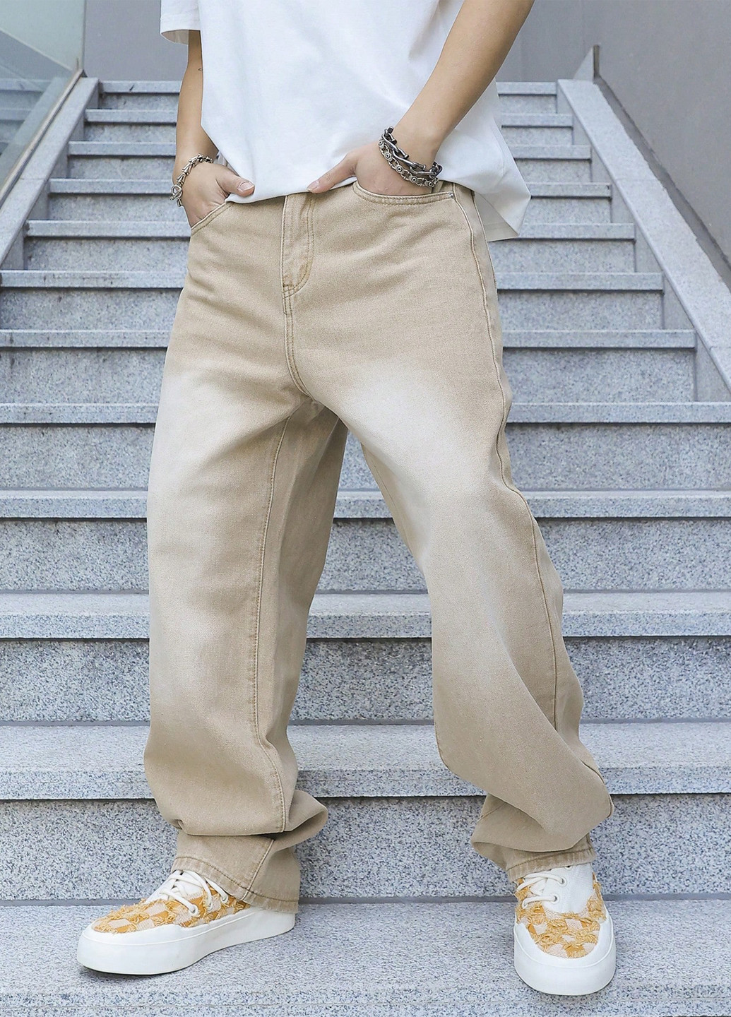 Бежевые демисезонные мешковатые джинсы SHEIN