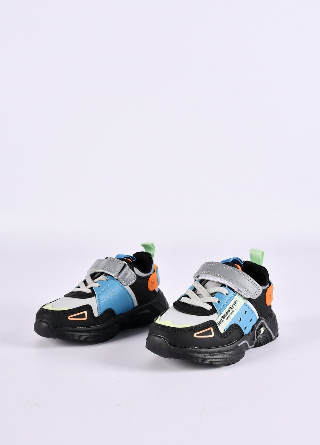 Черные демисезонные кроссовки W.Niko