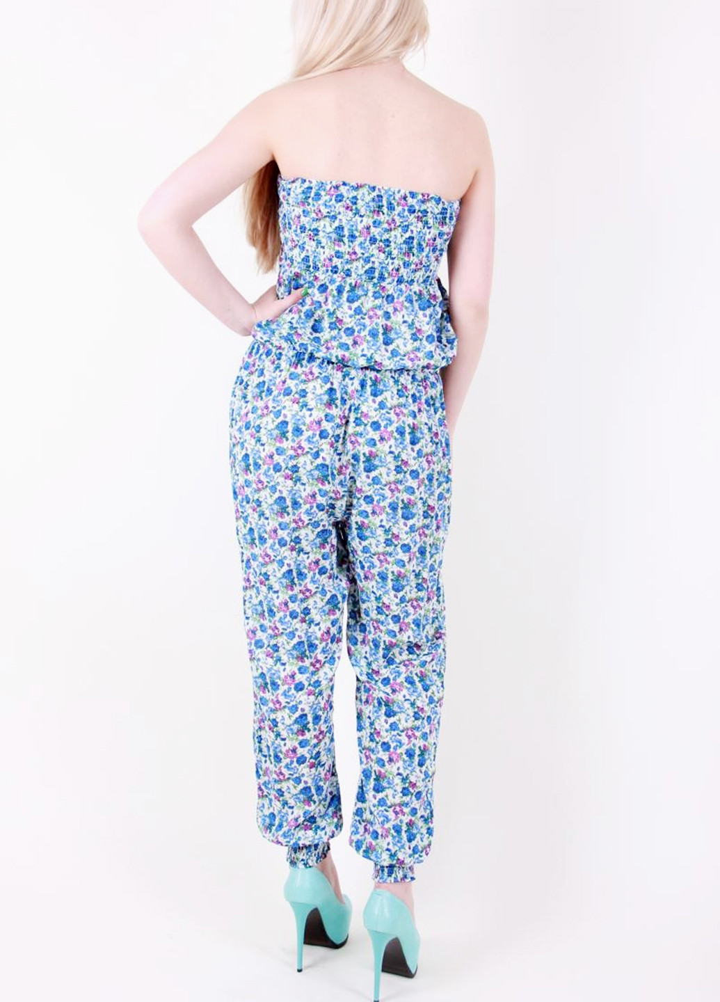 Комбинезон Marina комбинезон-брюки цветочный светло-синий кэжуал