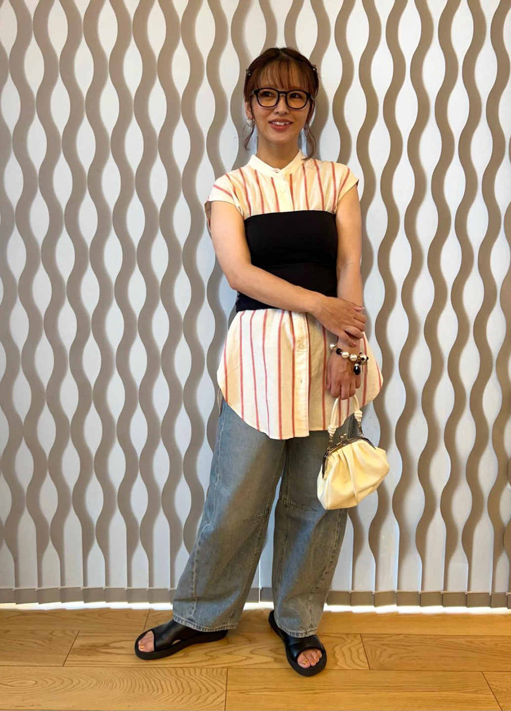 Молочна блуза Uniqlo