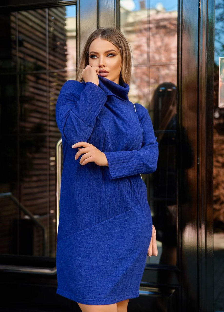 Синя женское теплое комбинированное платье свободного фасона цвета лектрик р.48/50 379955 New Trend