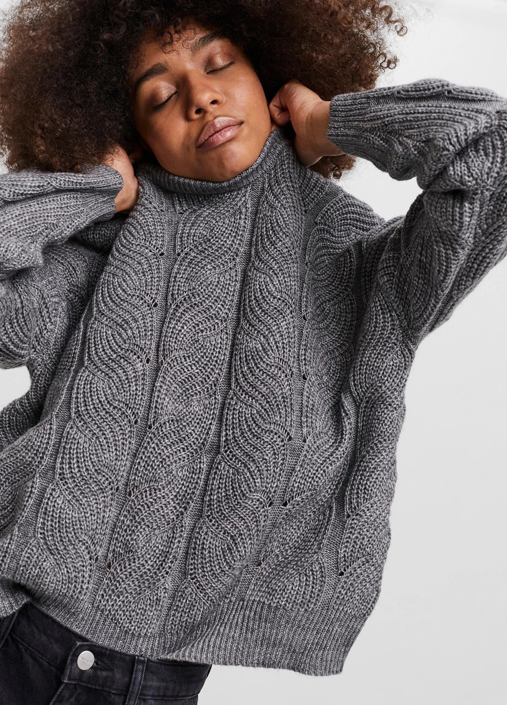 Сірий демісезонний светр Vero Moda
