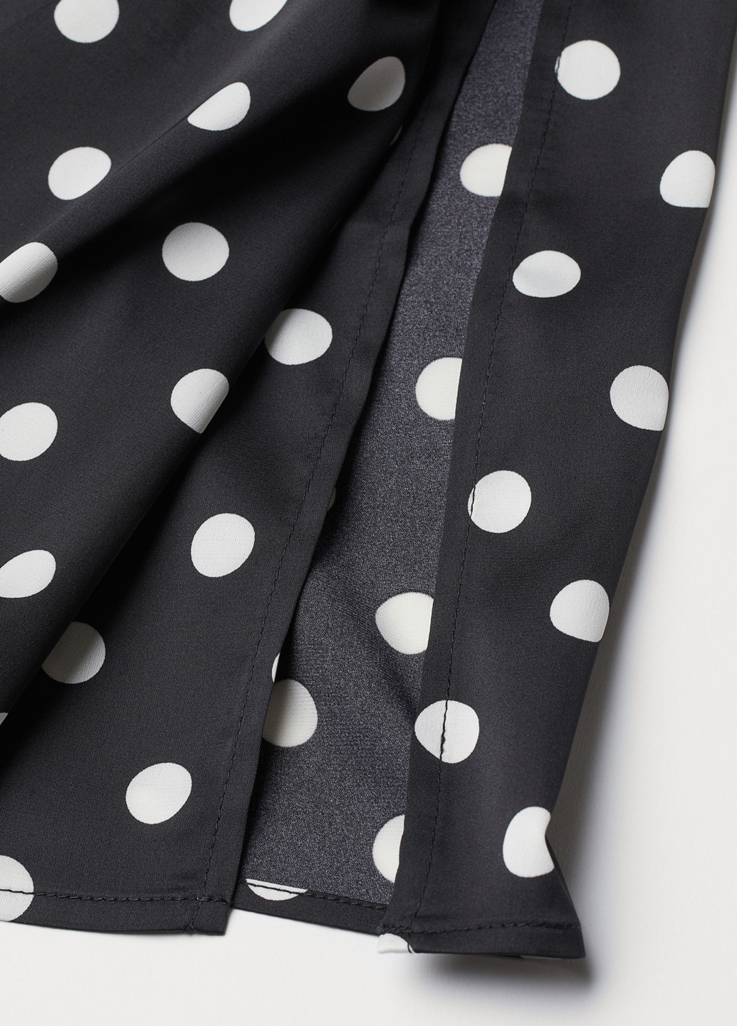 Черная кэжуал в горошек юбка H&M