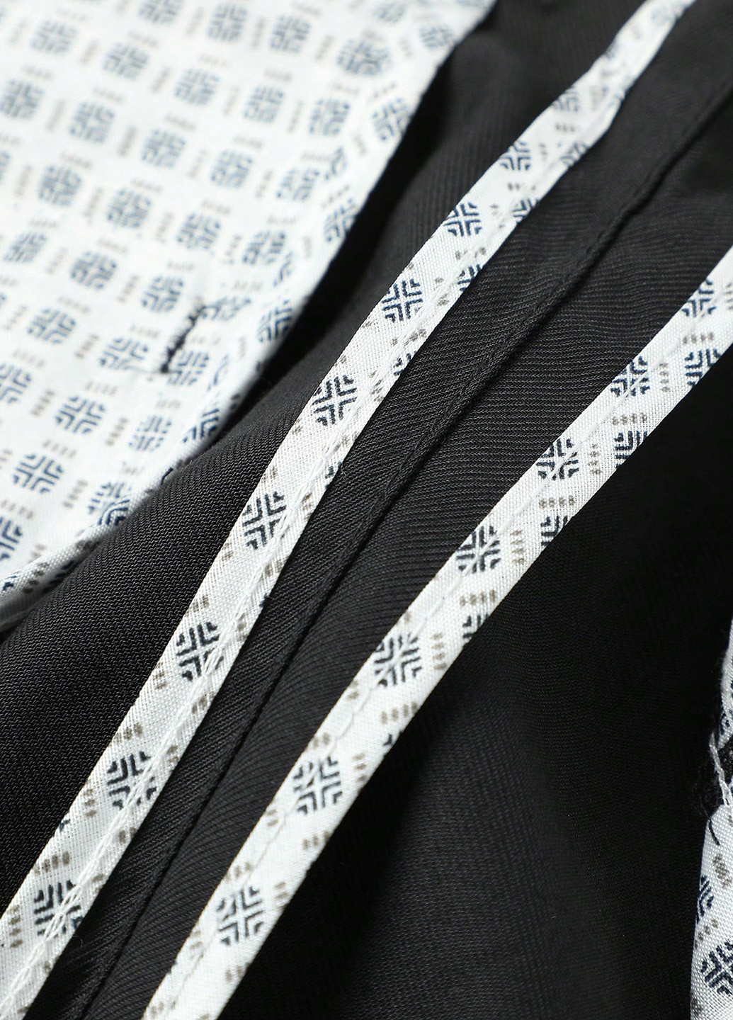 Черный демисезонный костюм (пиджак, брюки) брючный SHEIN