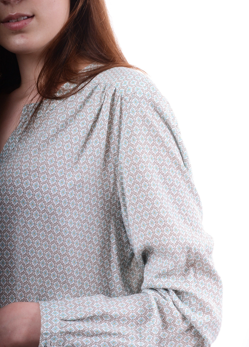 Комбинированная демисезонная блуза с геометрическим принтом Luxik