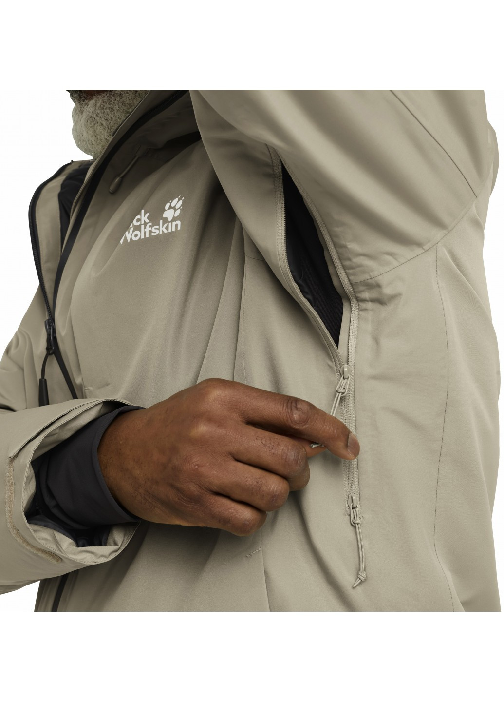 Бежевий зимній Пуховик Jack Wolfskin