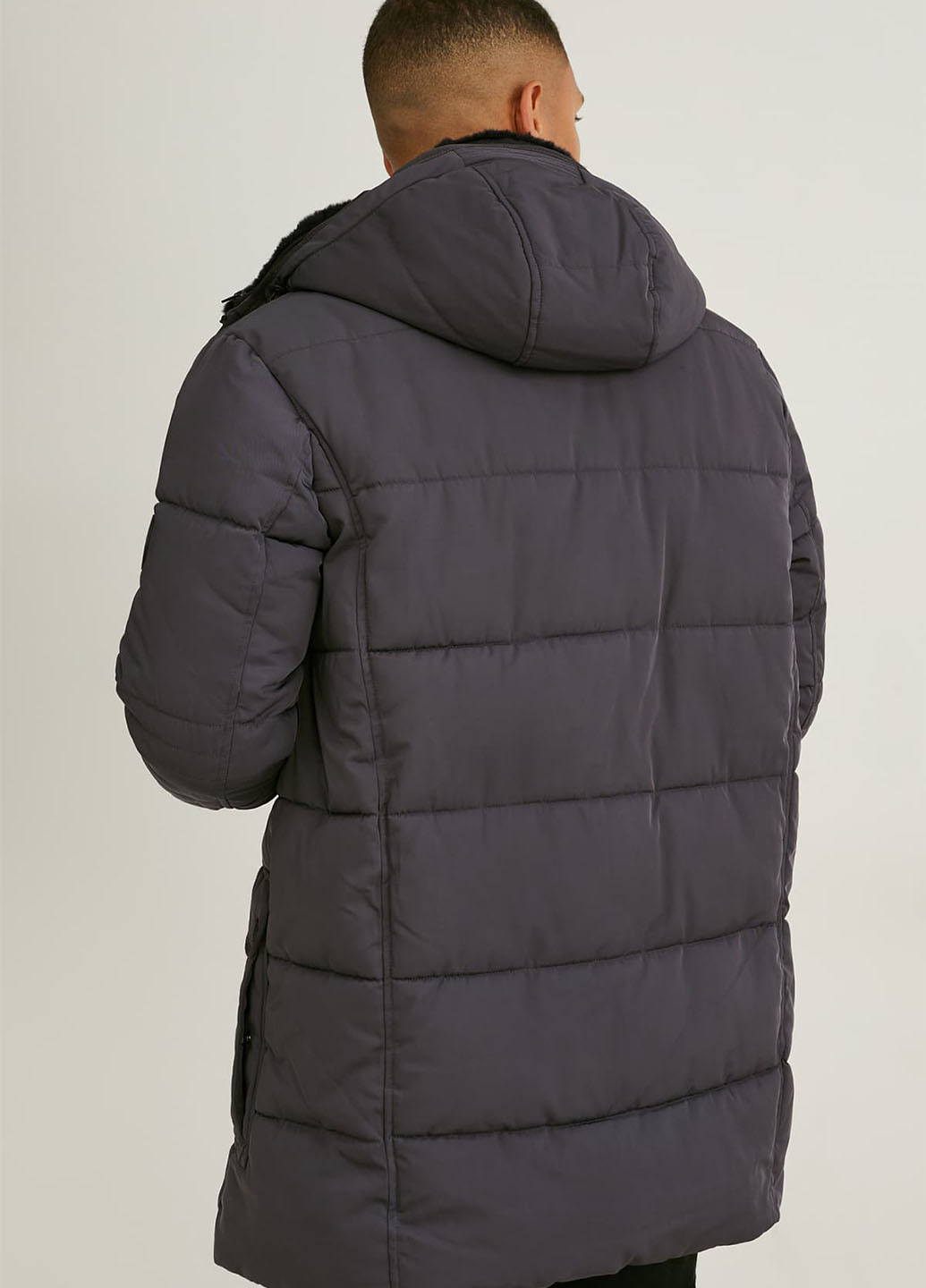 Темно-серая зимняя куртка C&A