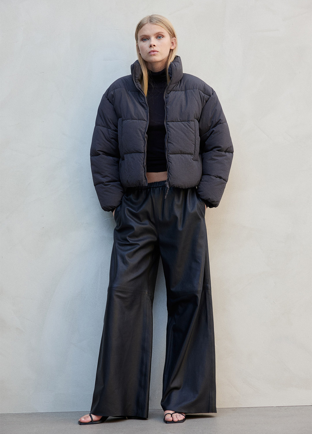 Темно-сіра зимня куртка H&M