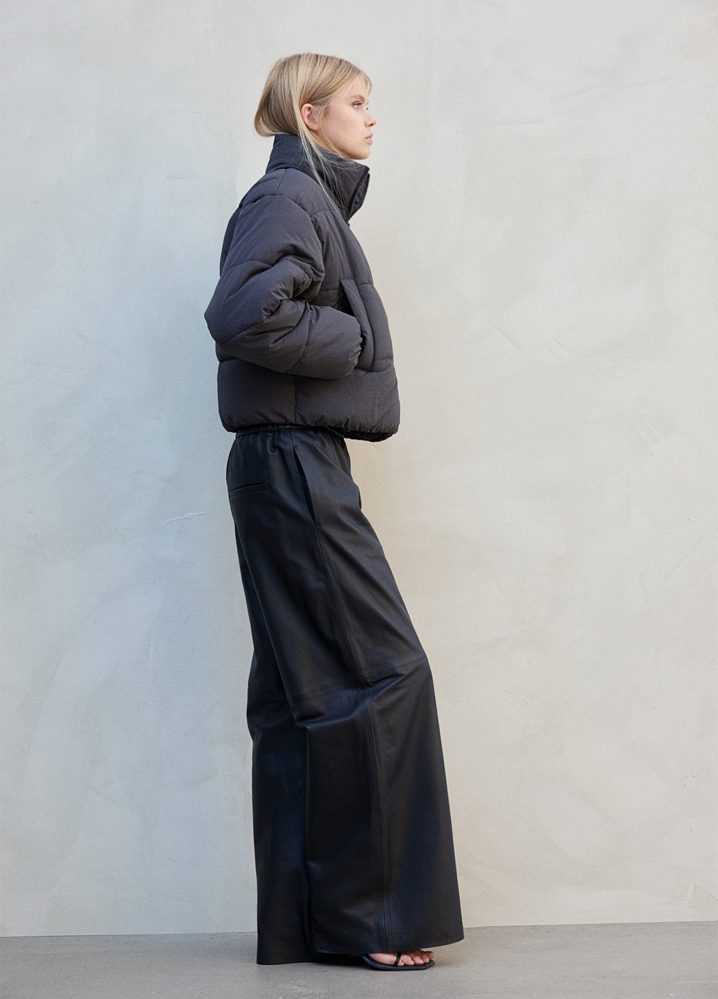 Темно-сіра зимня куртка H&M