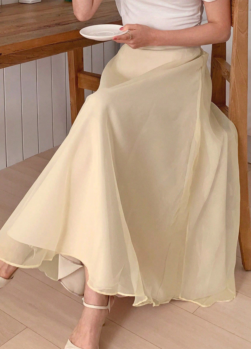 Кремовая праздничный, вечерний однотонная юбка SHEIN а-силуэта (трапеция)