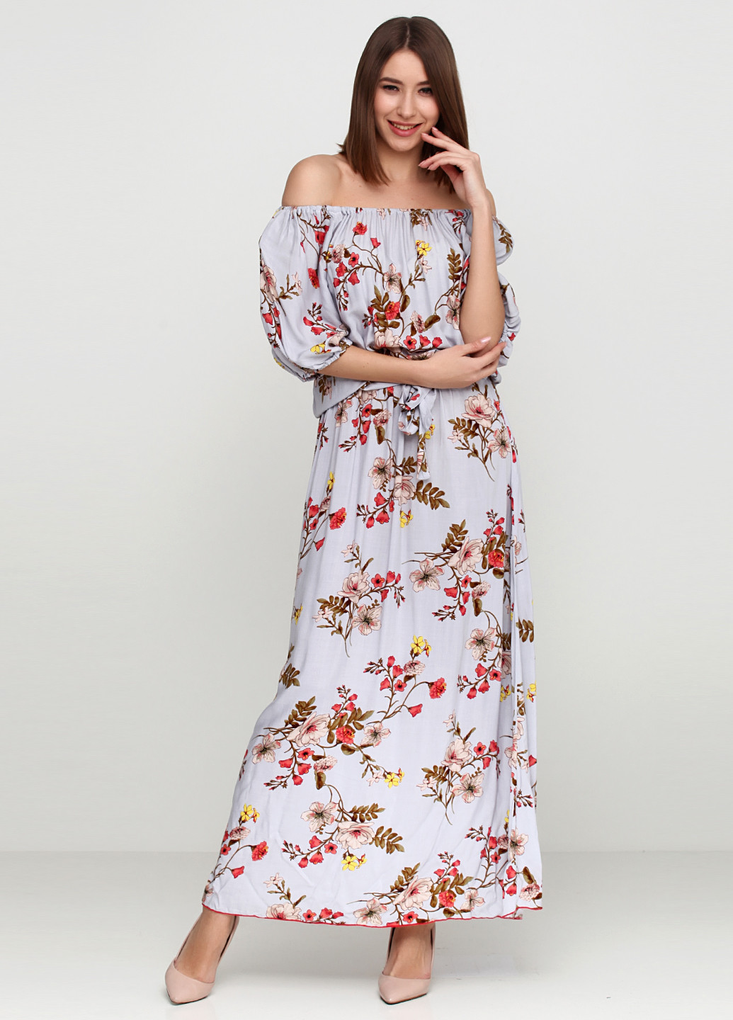 Светло-серое кэжуал платье Bon Voyage с цветочным принтом