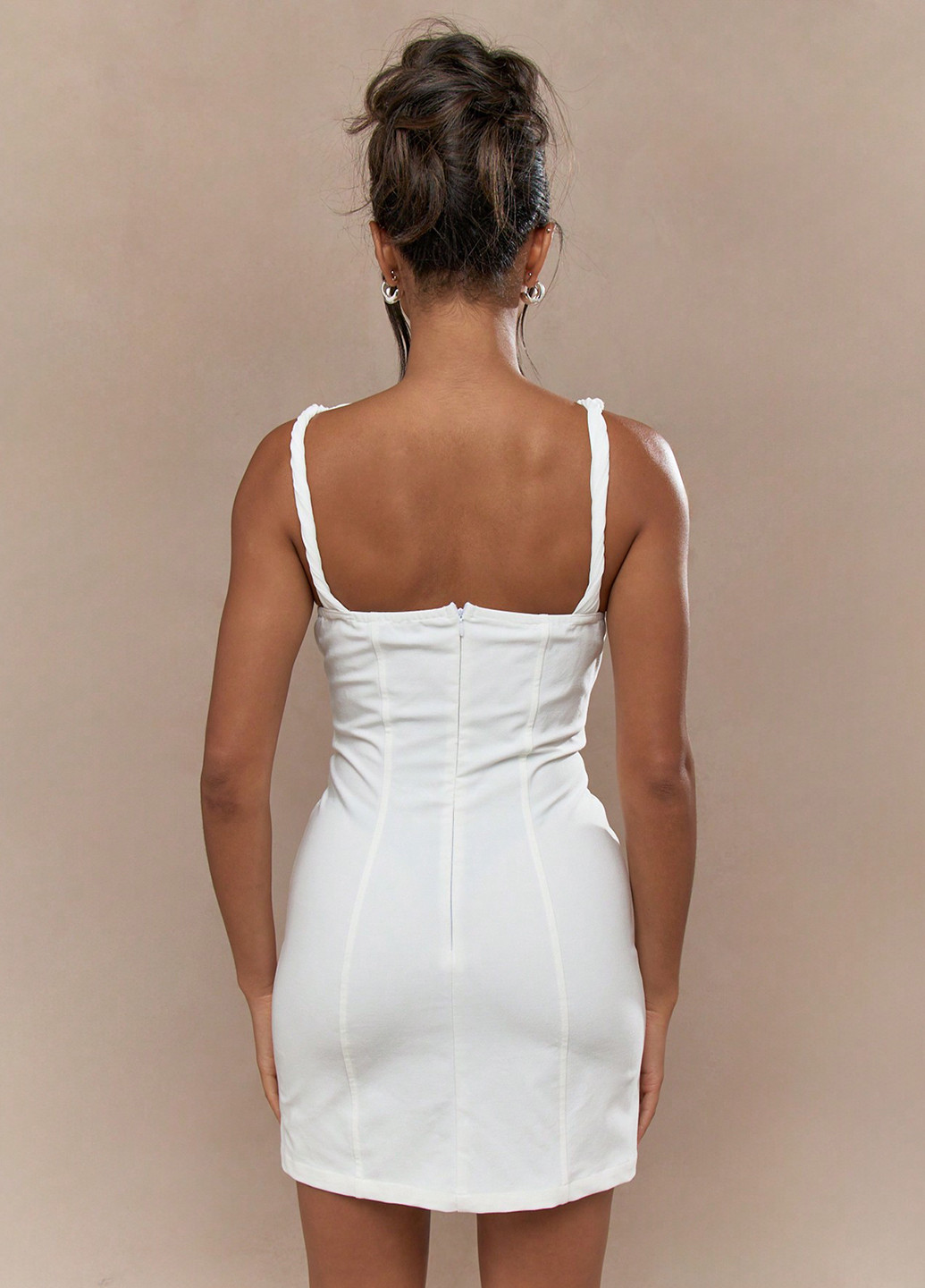 Белое кэжуал платье футляр SHEIN однотонное