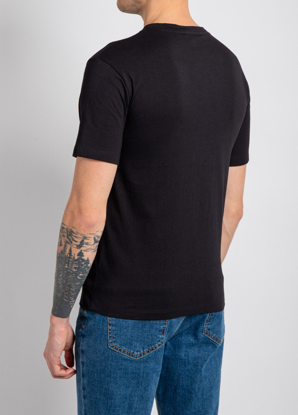 Чорна футболка J.B4 (Just Before)