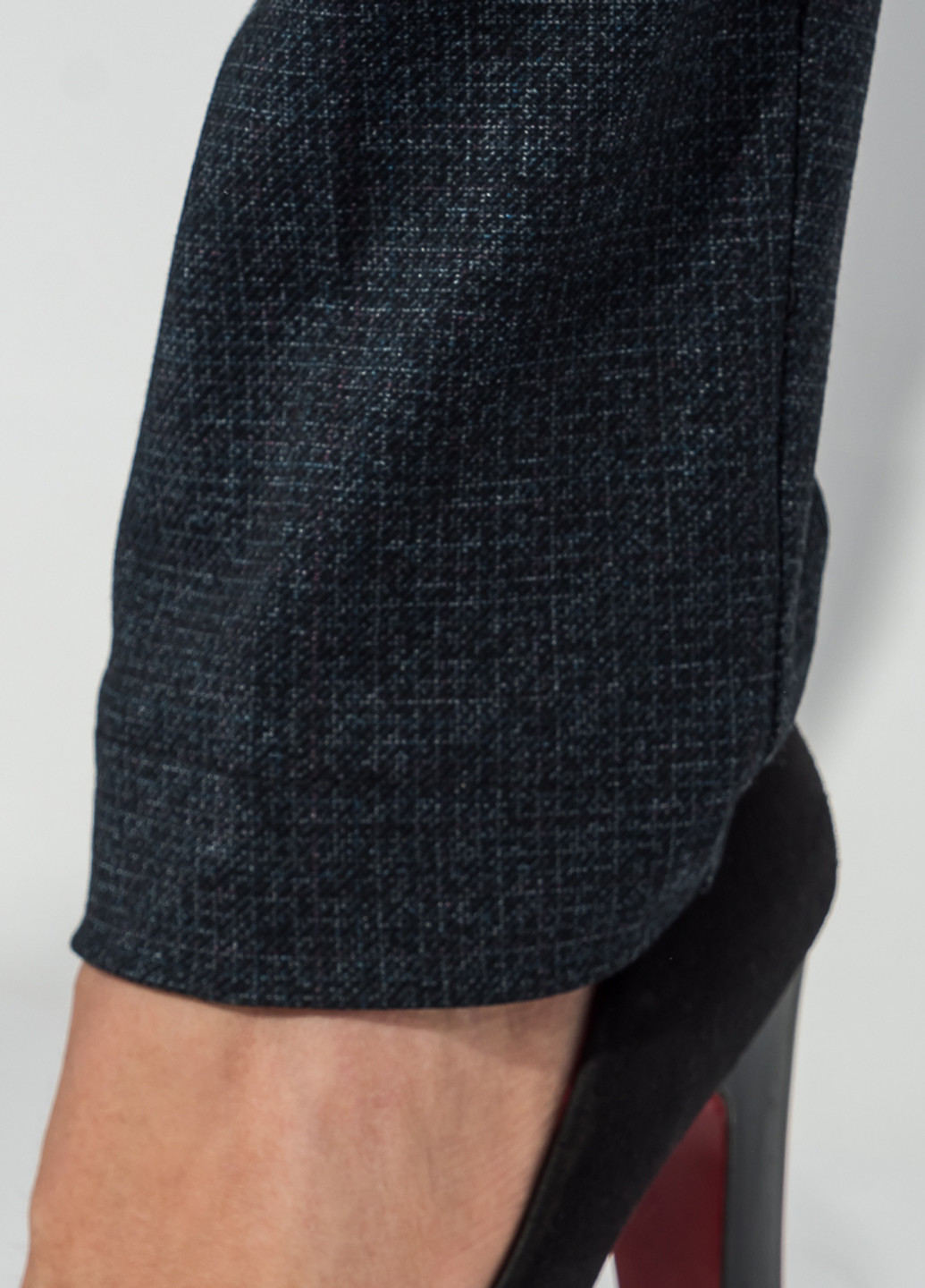 Черные кэжуал демисезонные зауженные брюки Kamomile