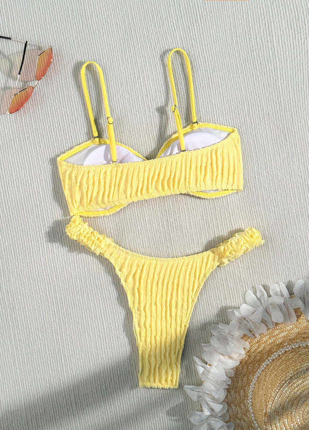 Светло-желтый демисезонный купальник (лиф, трусики) раздельный, бандо SHEIN