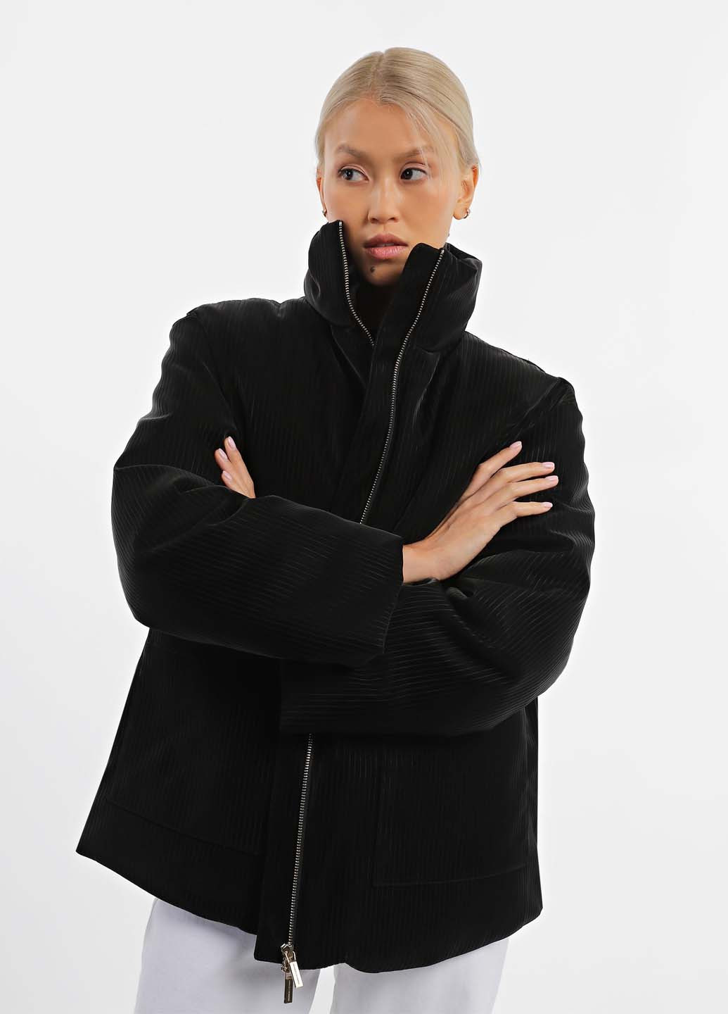 Чорна демісезонна куртка Armani Exchange