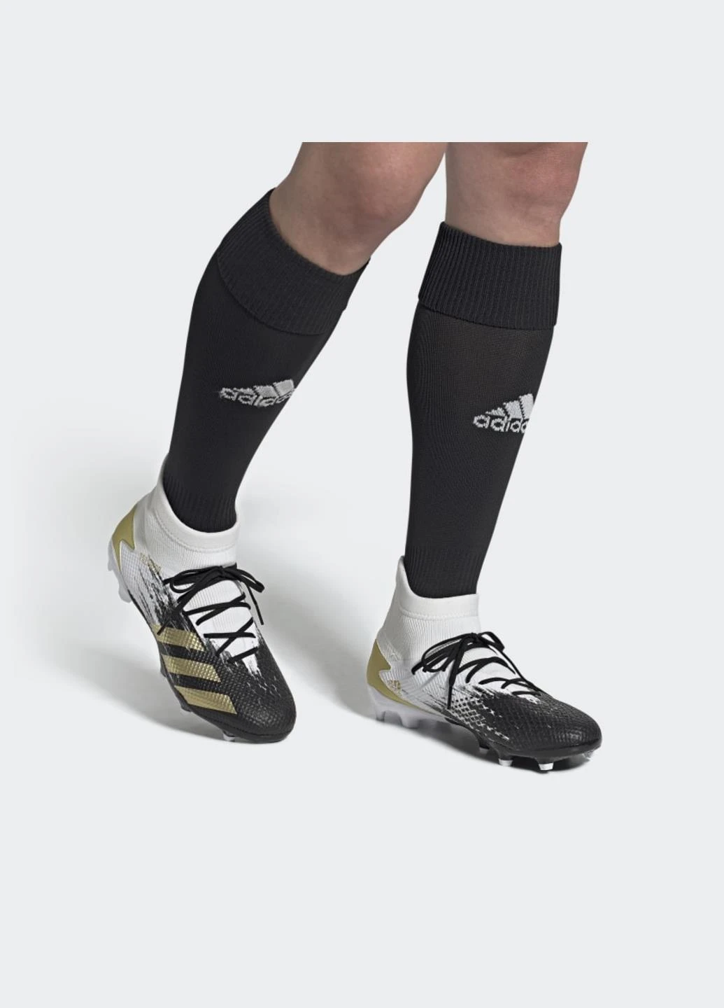 Черно-белые футбольные бутсы fw9196 adidas