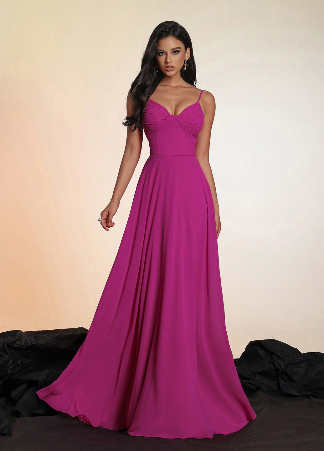 Фуксиновое (цвета Фуксия) праздничный, вечернее платье а-силуэт, с открытой спиной SHEIN однотонное