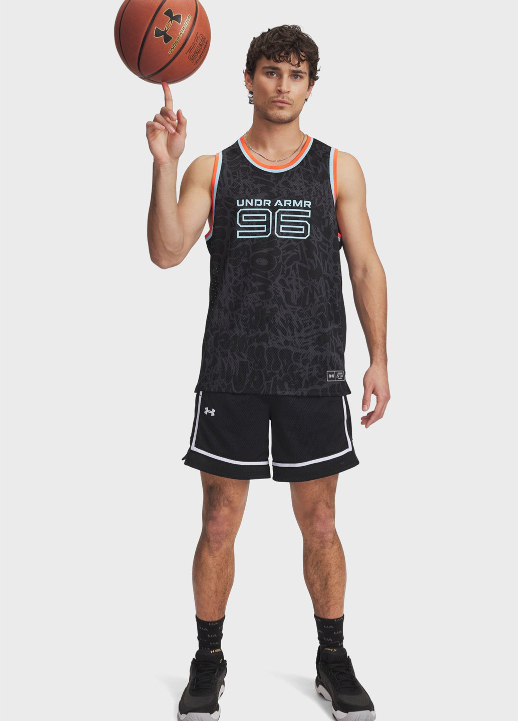 Шорти Under Armour (322365847)