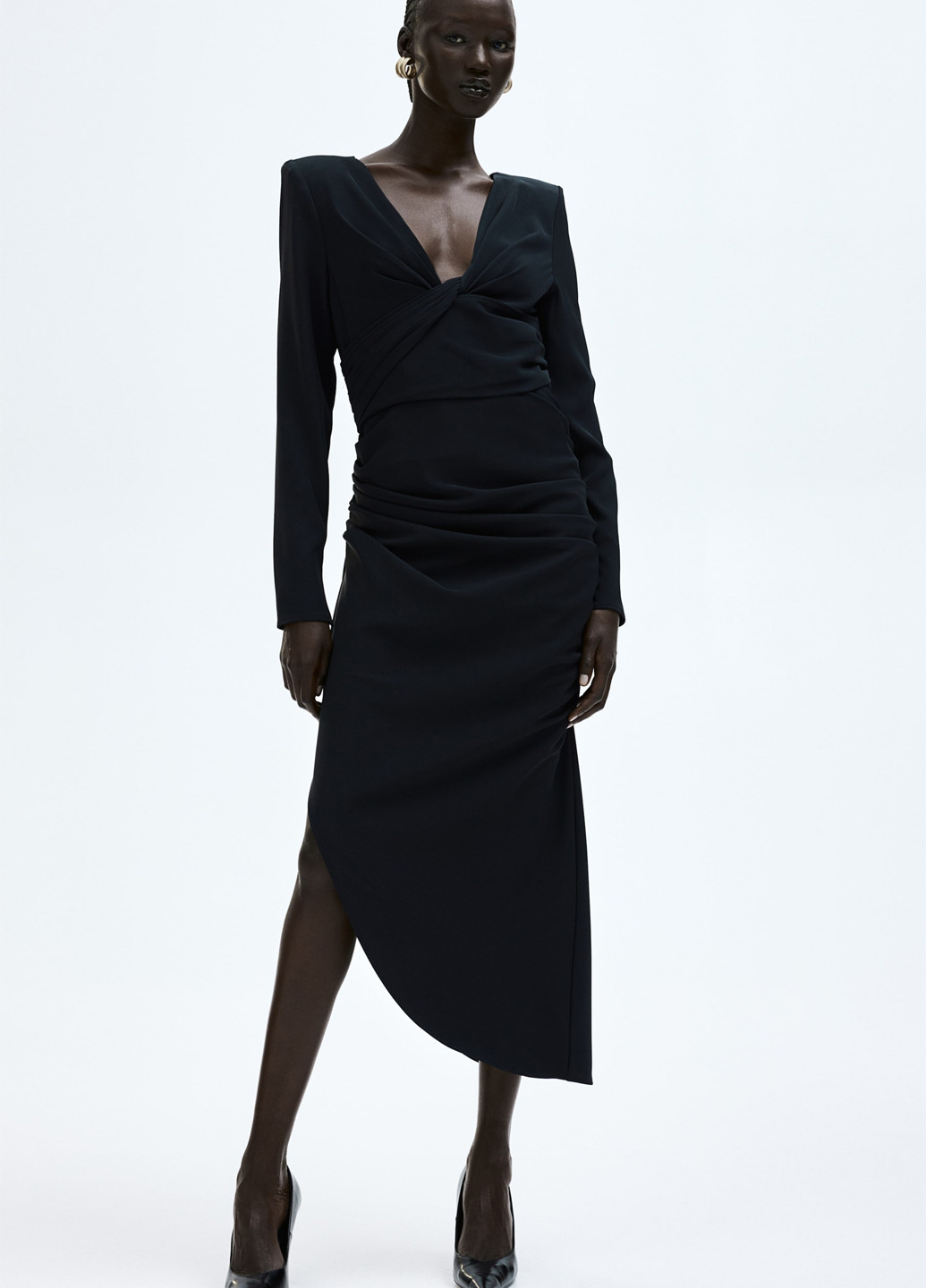 Черное кэжуал платье H&M однотонное