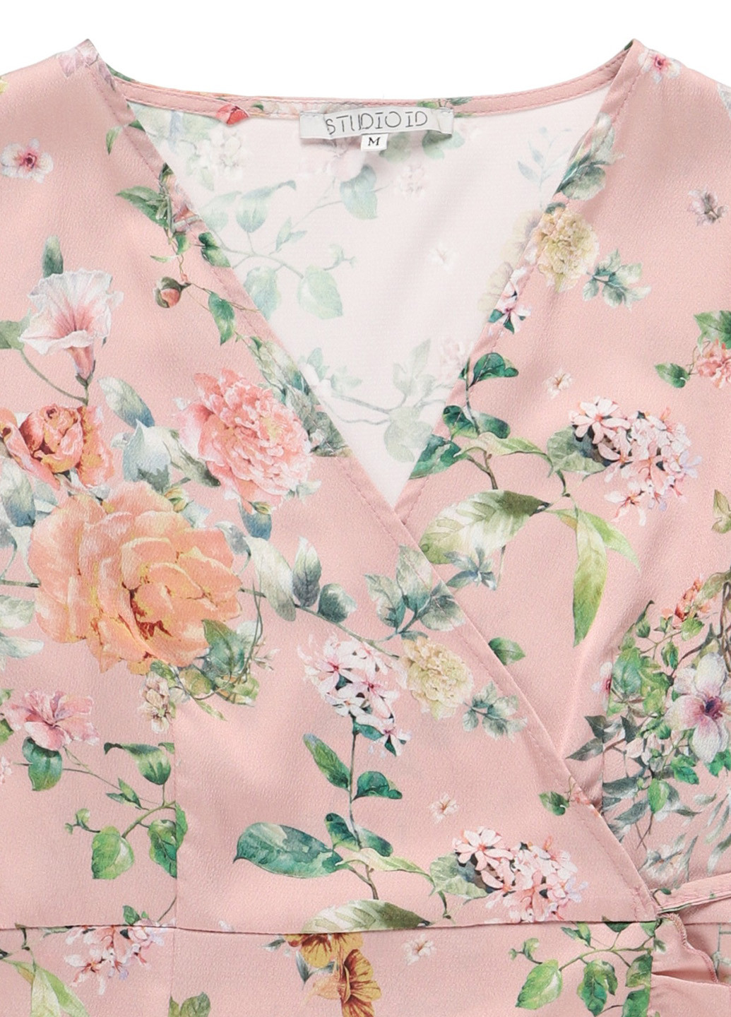 Розовое кэжуал платье на запах STUDIO ID с цветочным принтом