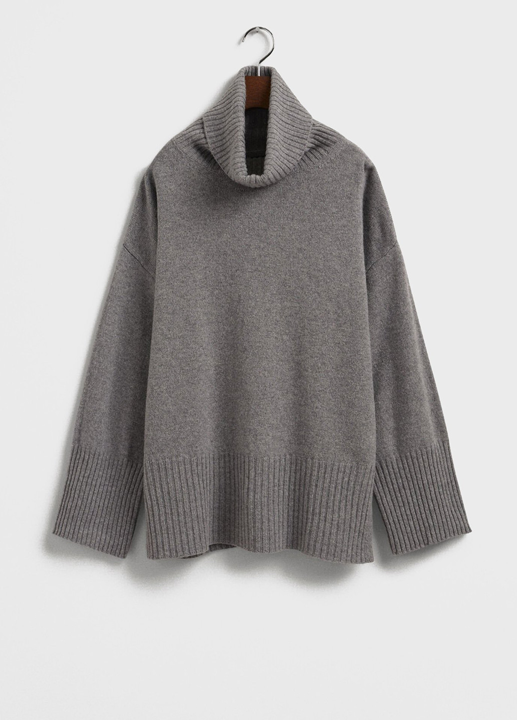 Серый демисезонный свитер Gant