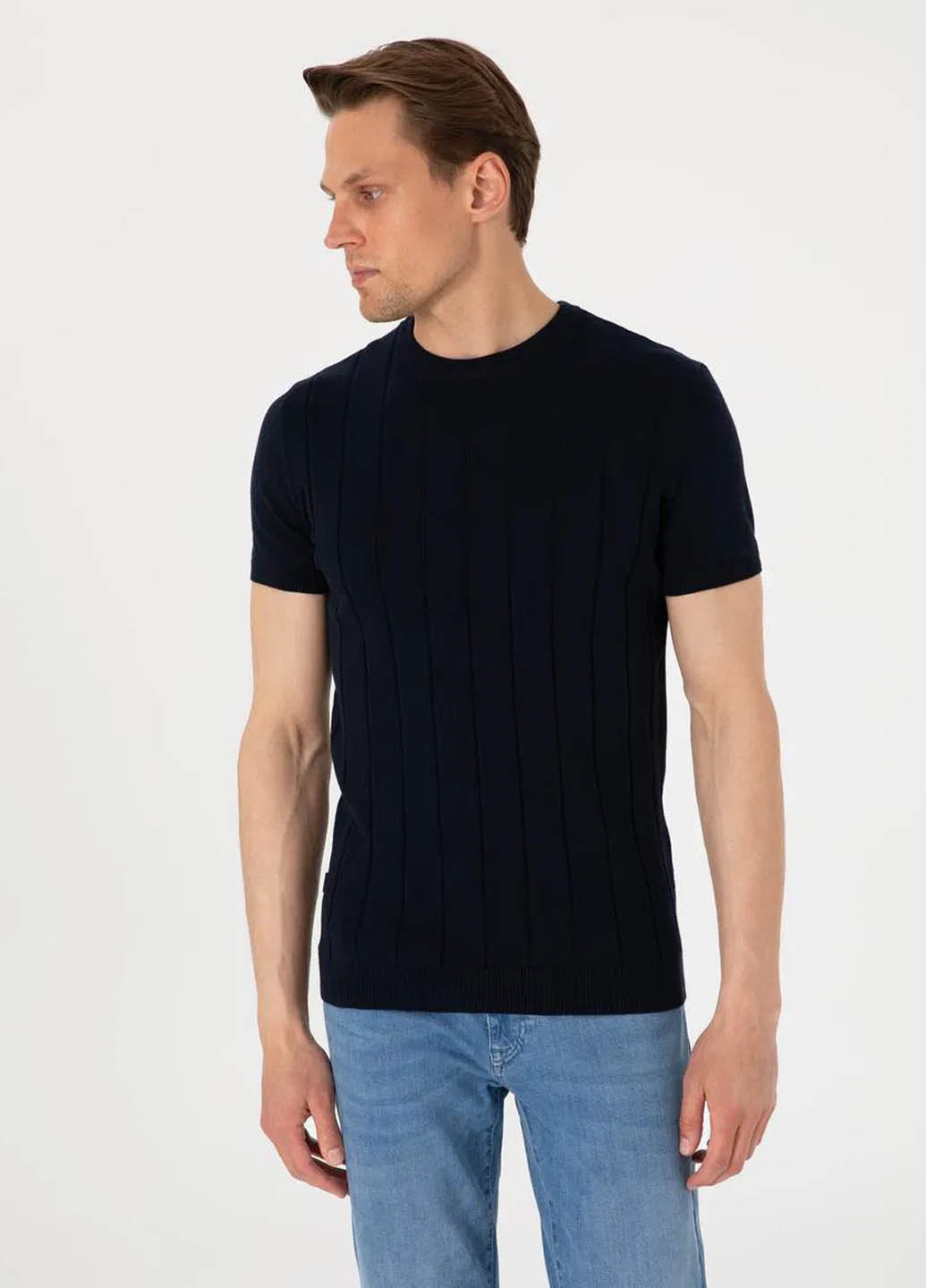 Темно-синя футболка Pierre Cardin