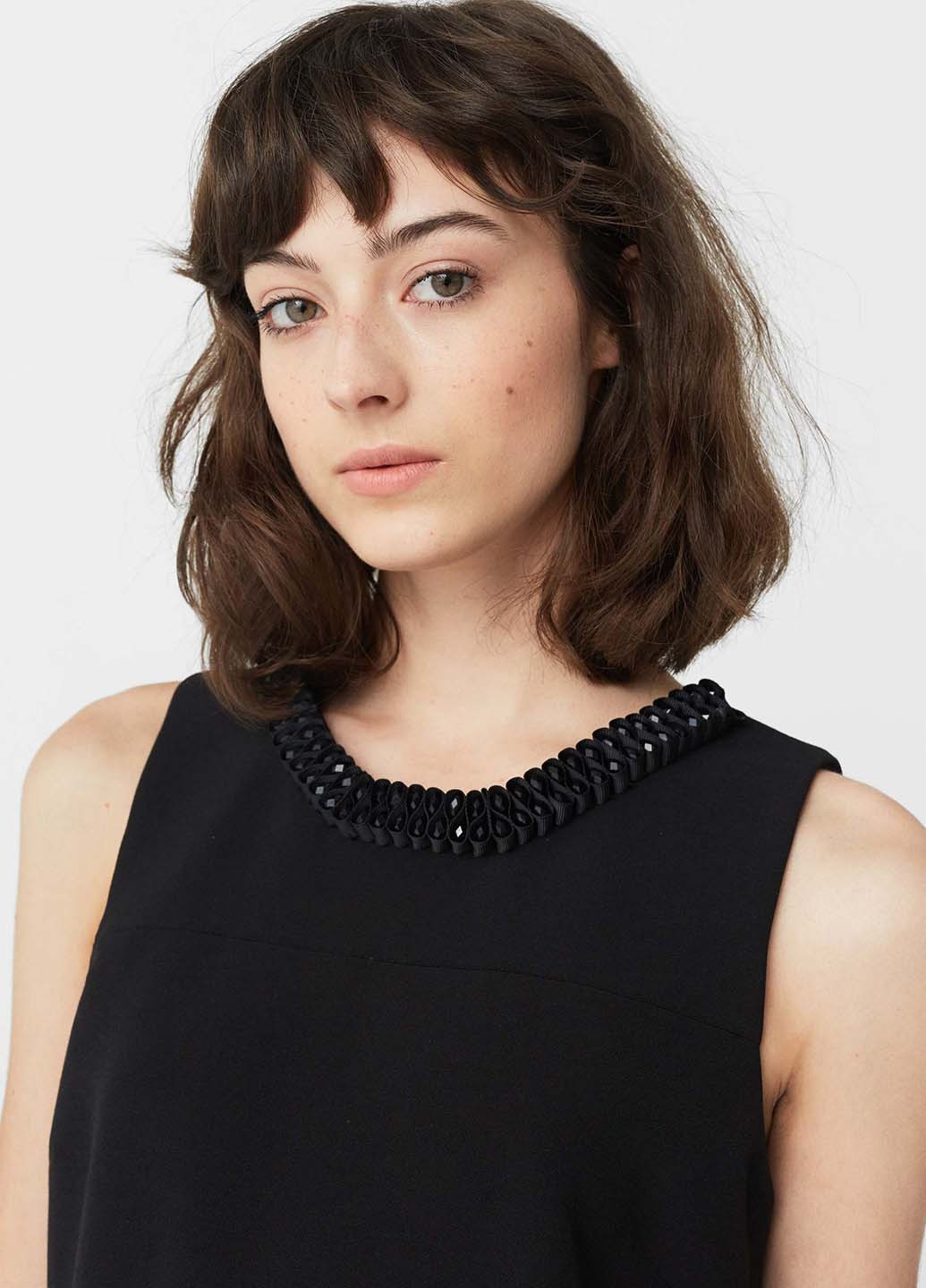 Чорна кежуал сукня а-силует Mango однотонна