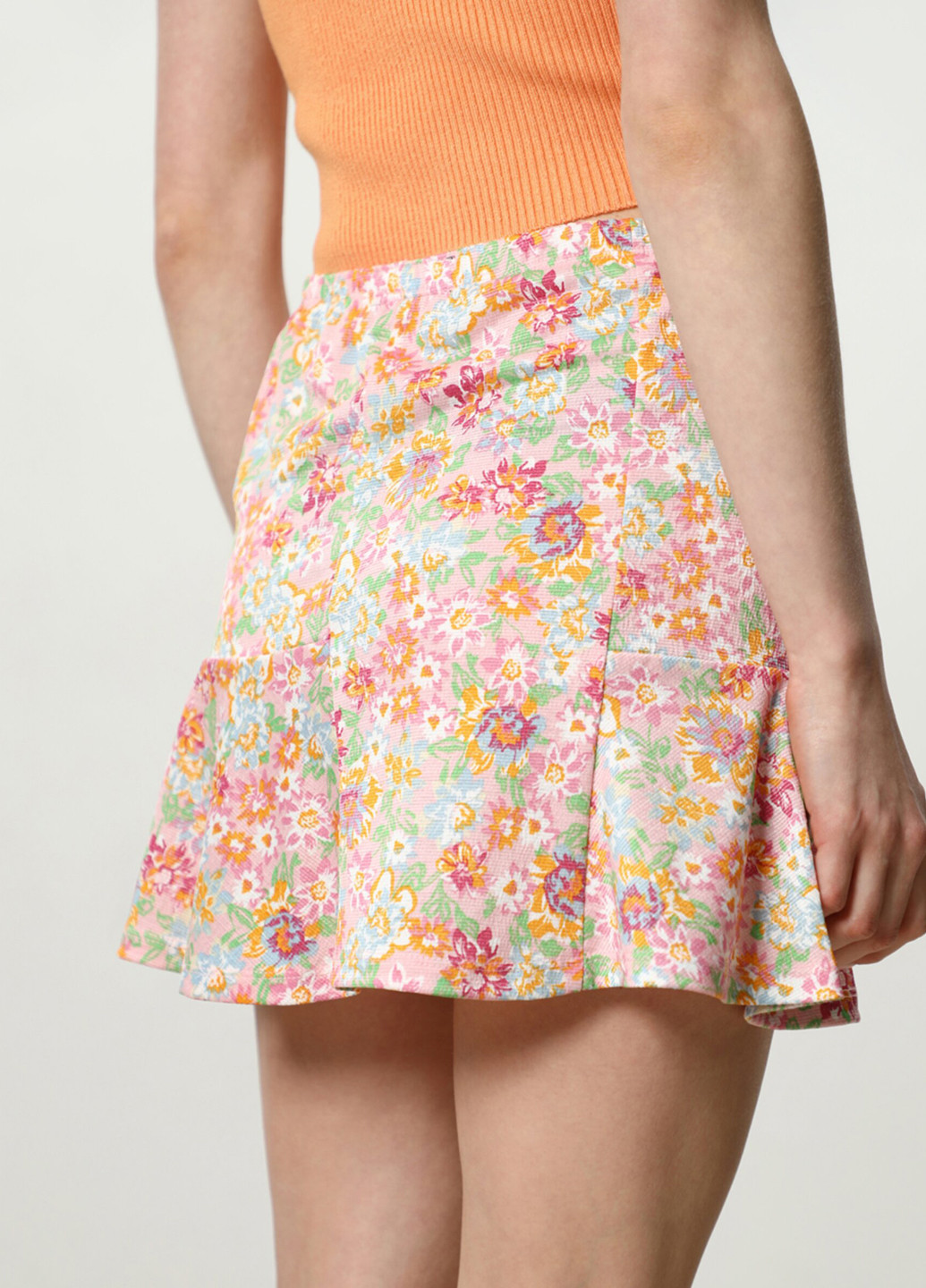 Розовая кэжуал цветочной расцветки юбка Lefties клешированная