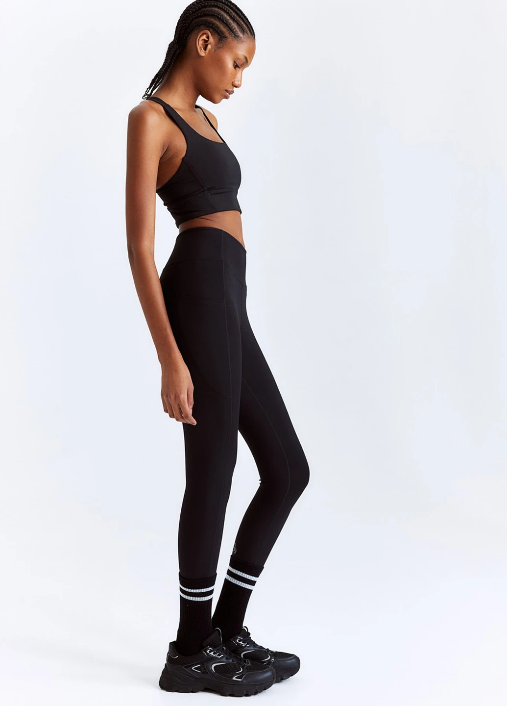 Черные демисезонные леггинсы H&M