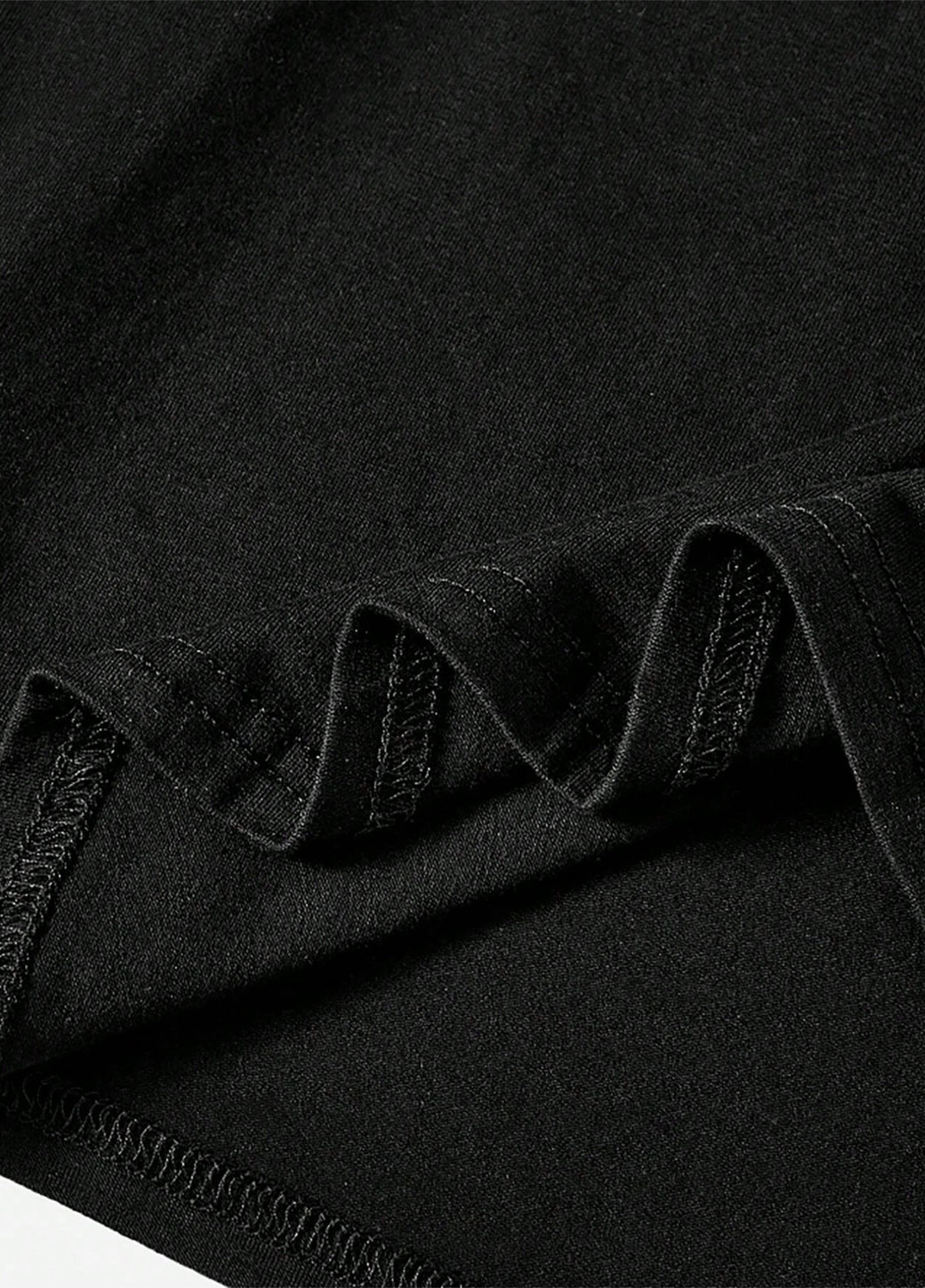 Чорна футболка SHEIN