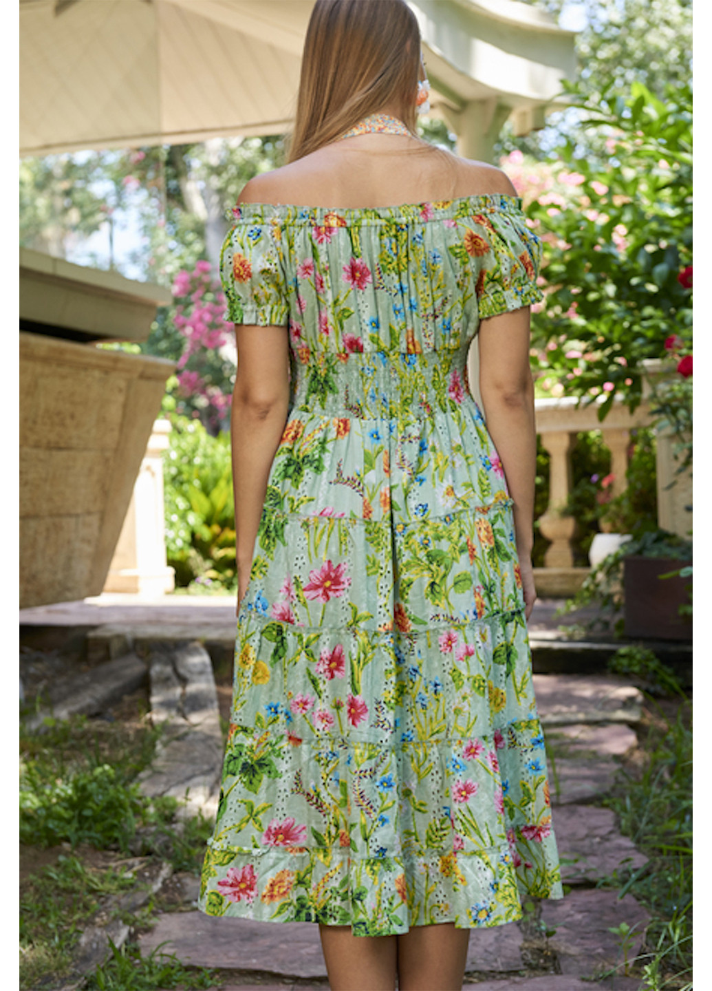 Салатовое кэжуал платье клеш, с открытыми плечами Fresh cotton с цветочным принтом
