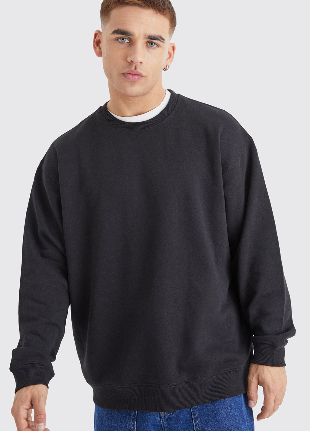 Чорний світшот Boohoo однотонний без декору (301194349)