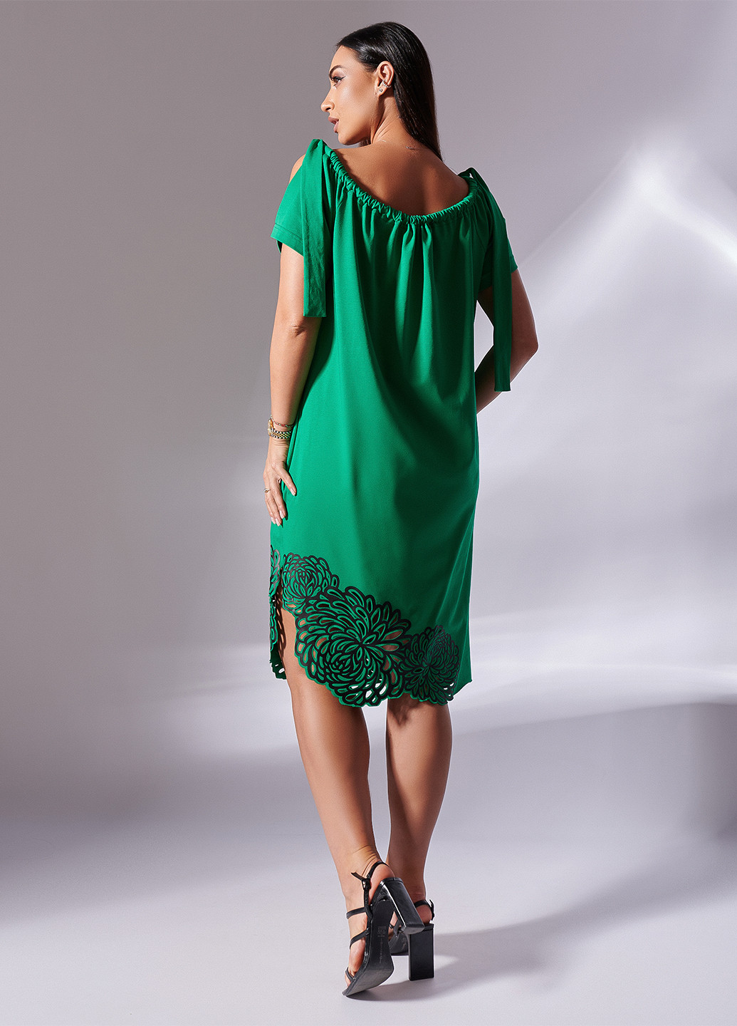 Зеленое кэжуал платье а-силуэт LibeAmore однотонное