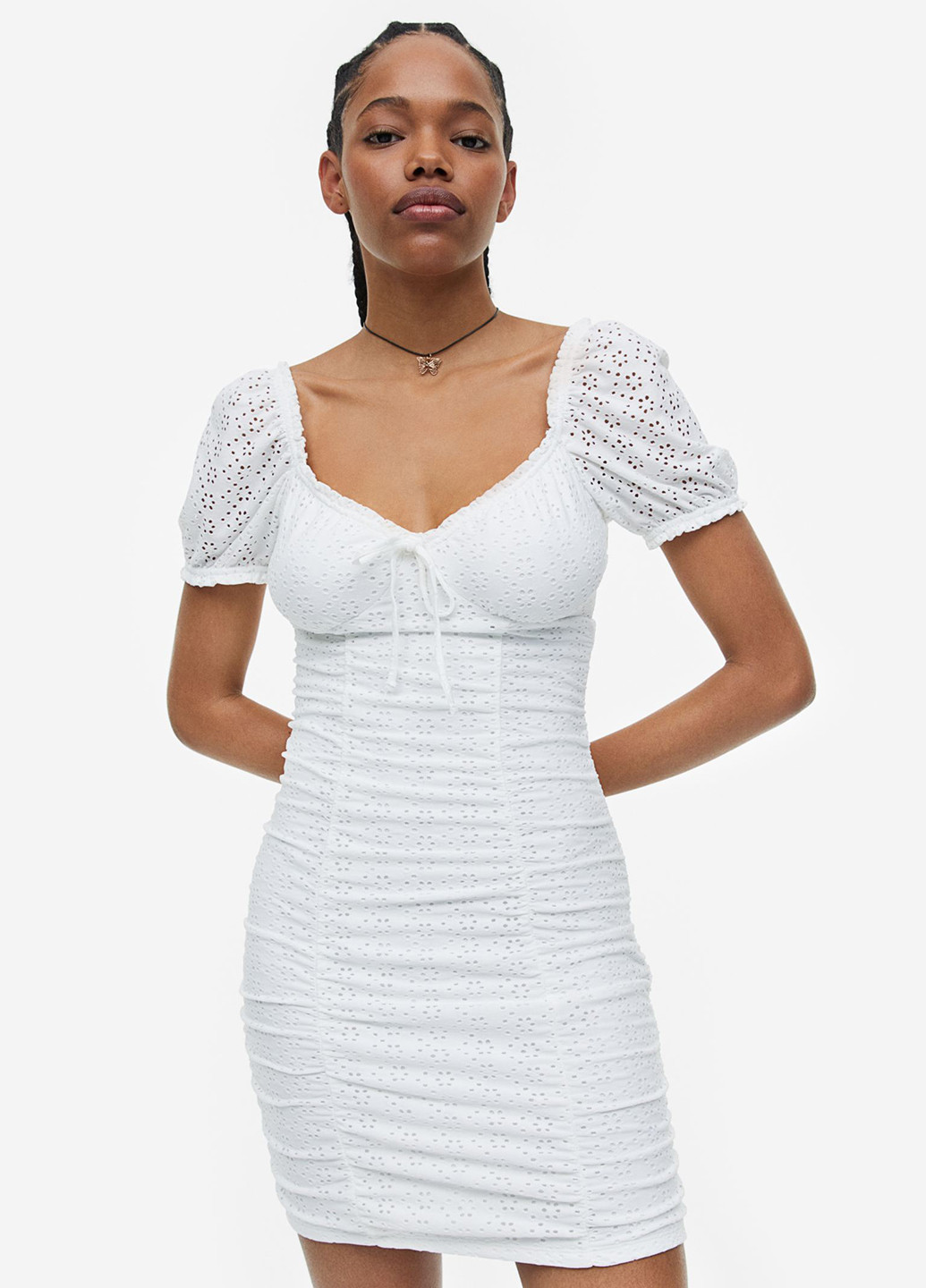Белое кэжуал платье футляр H&M однотонное