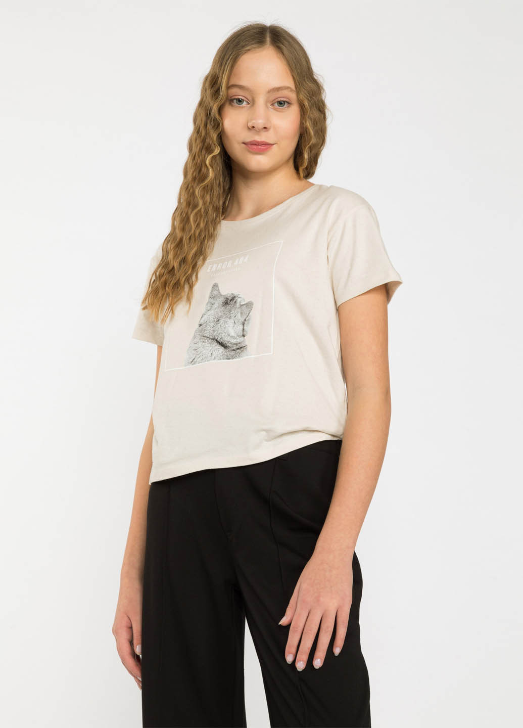 Молочная летняя футболка Reporter Young