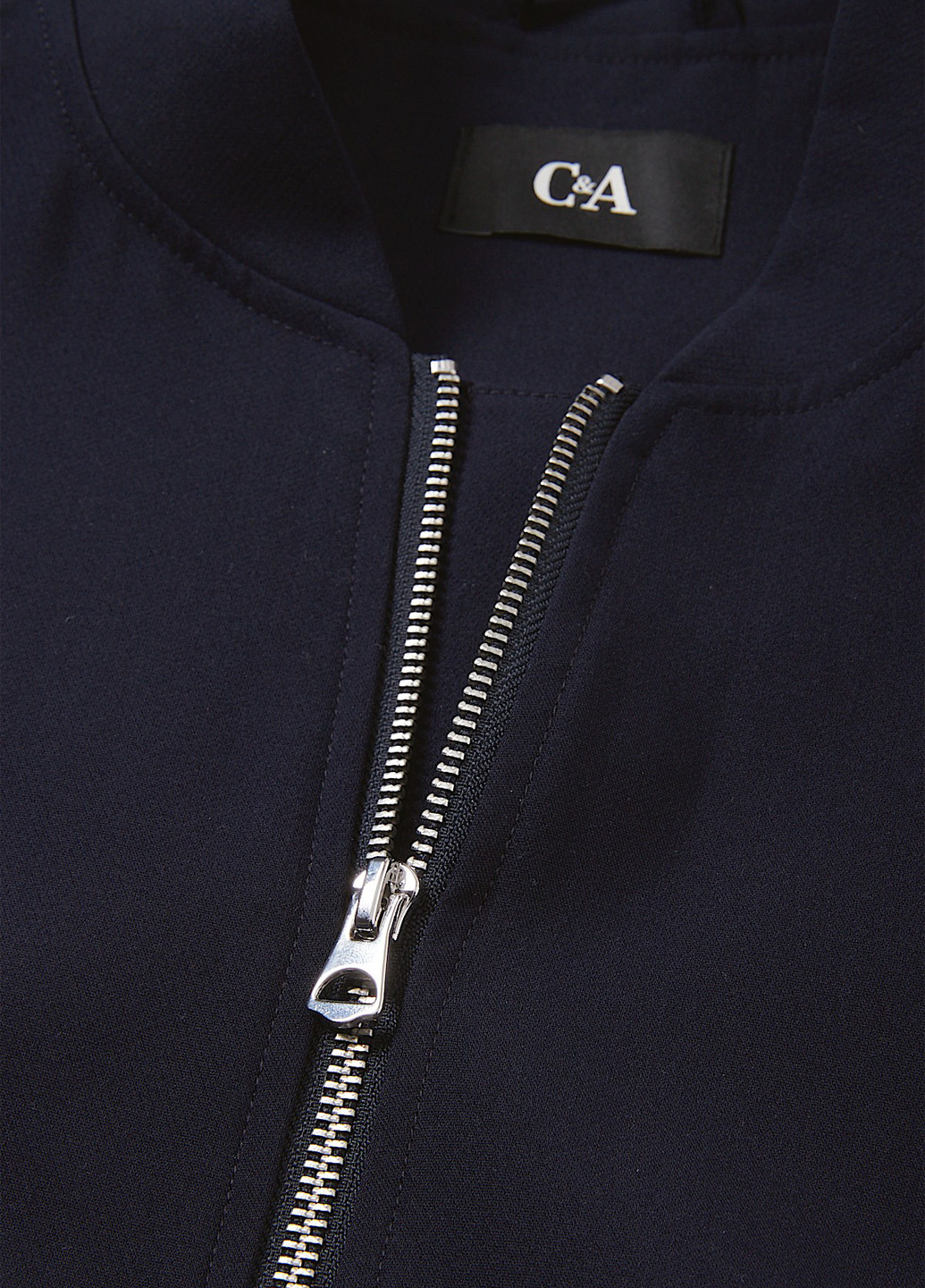Темно-синя демісезонна куртка C&A