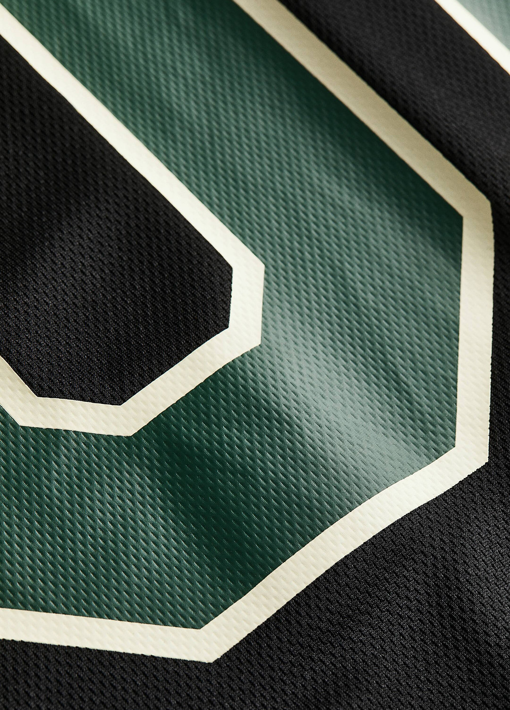 Чорна футболка H&M