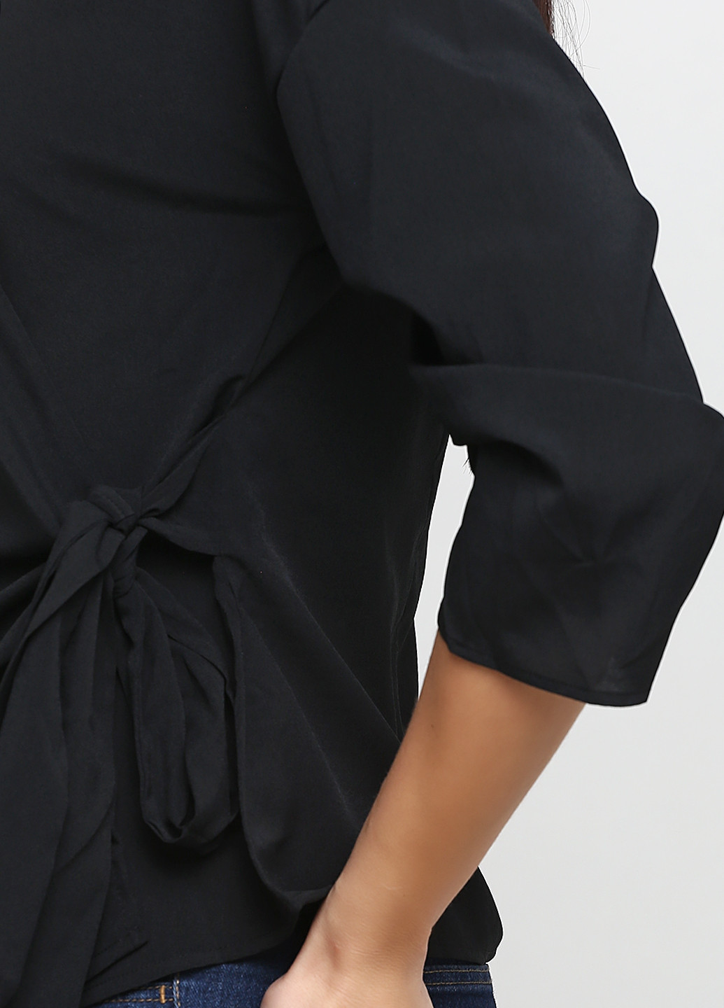 Черная демисезонная блуза на запах Zara