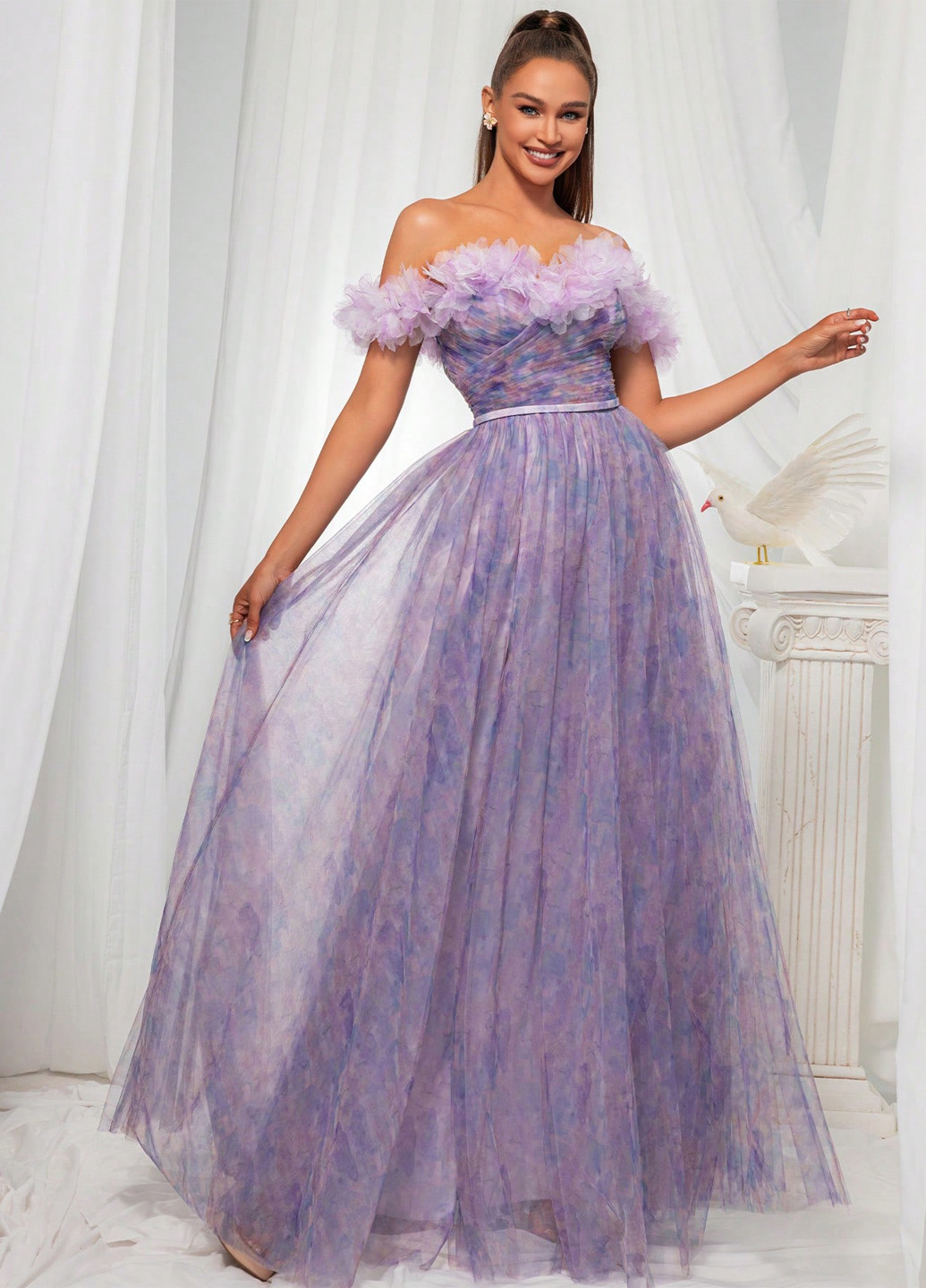 Светло-фиолетовое праздничный, вечернее платье клеш, с открытой спиной, с открытыми плечами SHEIN с абстрактным узором