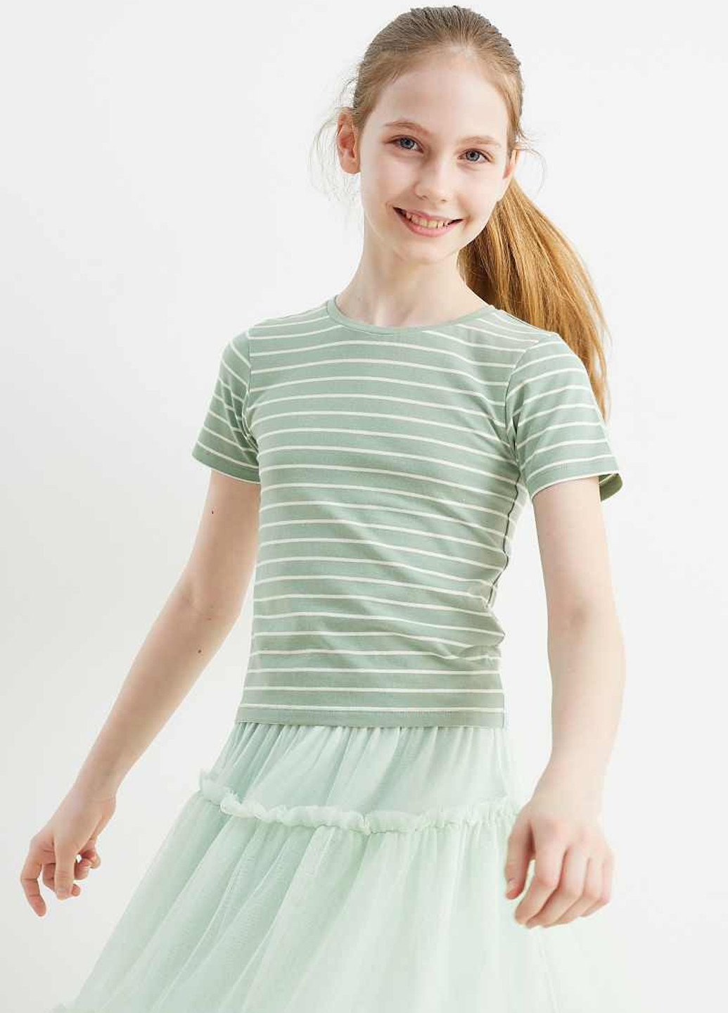 Комбинированная летняя футболка (3 шт.) C&A