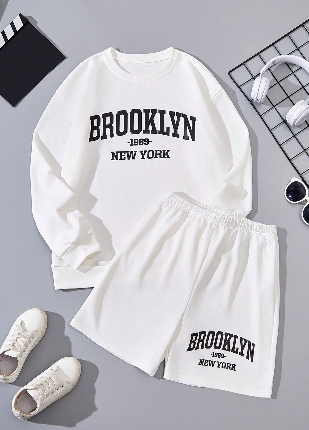 Білий літній костюм (світшот, шорти) з шортами SHEIN