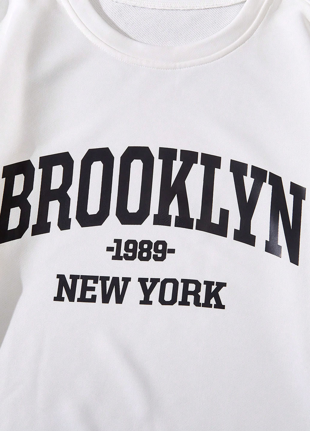 Білий літній костюм (світшот, шорти) з шортами SHEIN