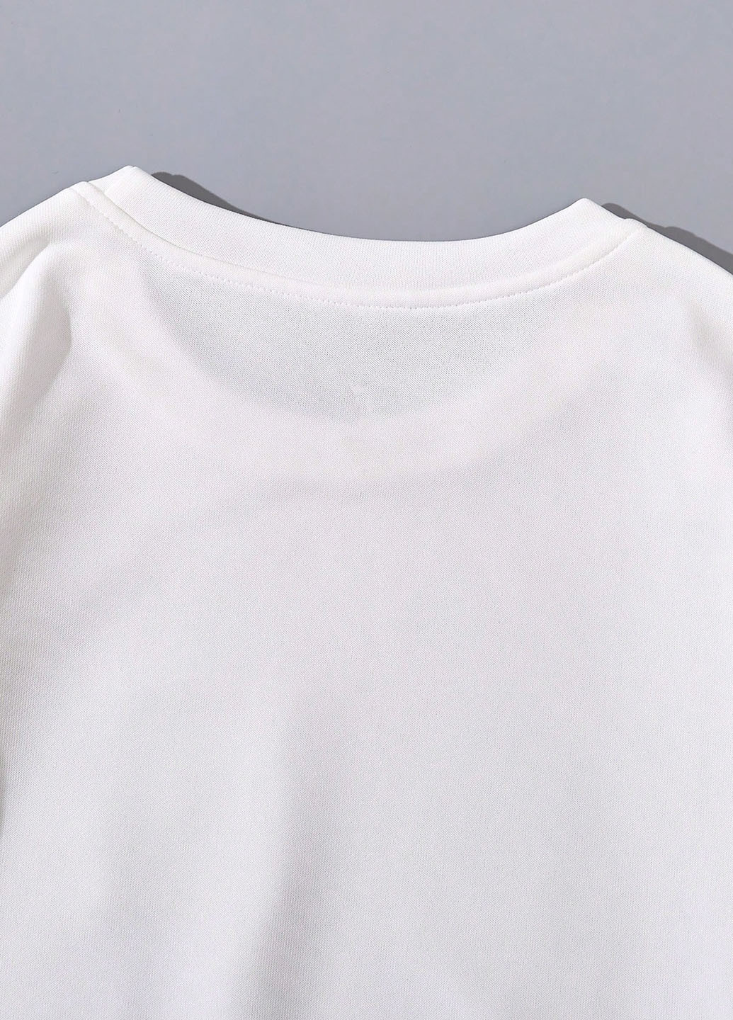 Білий літній костюм (світшот, шорти) з шортами SHEIN