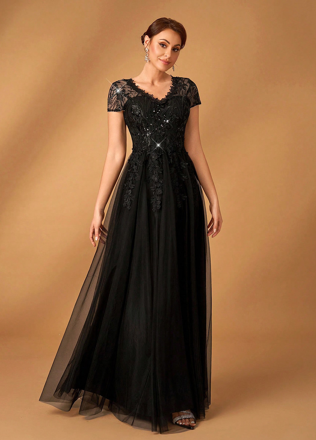 Черное вечернее платье а-силуэт SHEIN однотонное