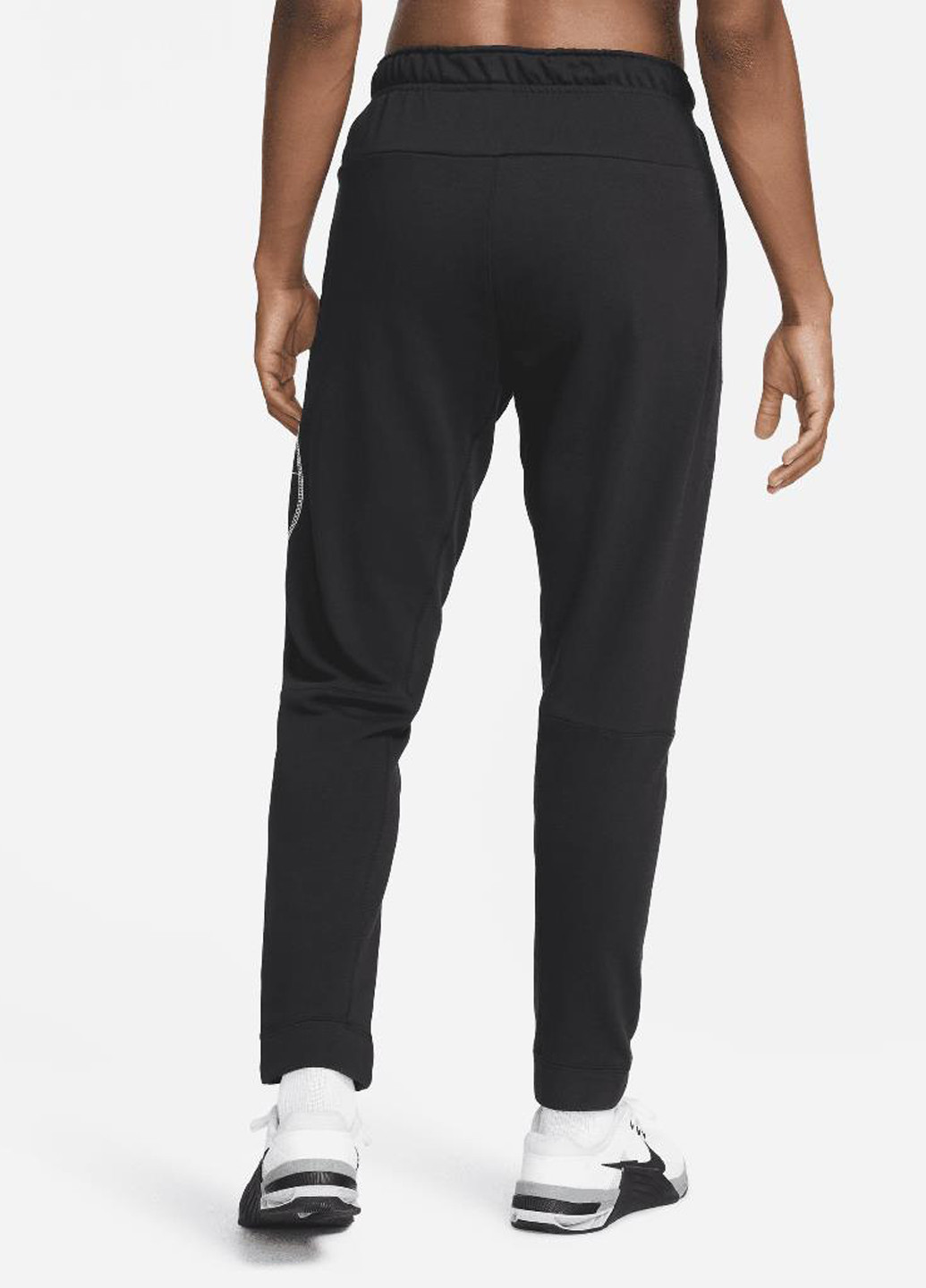 Черные спортивные демисезонные джоггеры брюки Nike